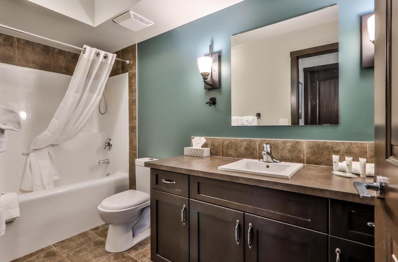 Fenwick Vacation Rentals - Scenic 1 Bedroom Plus Den, Pet Friendly Dead Mans Flats Екстер'єр фото